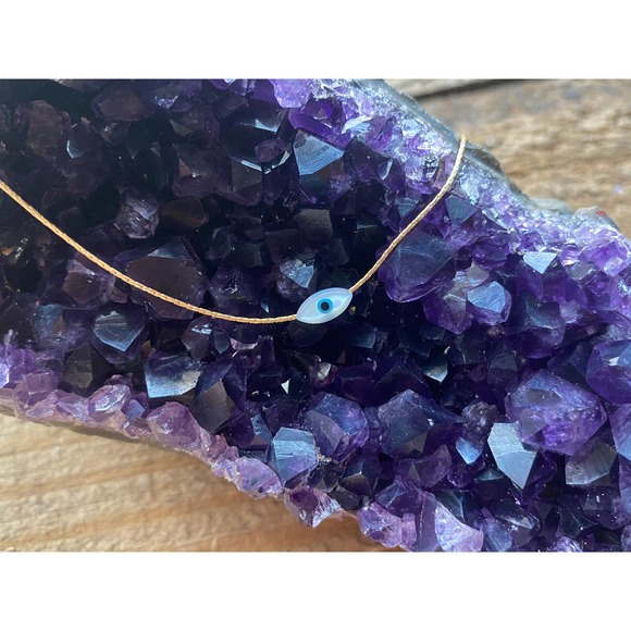 *Jasmin* Dainty Evil Eye Necklace - Picture 3 of 5